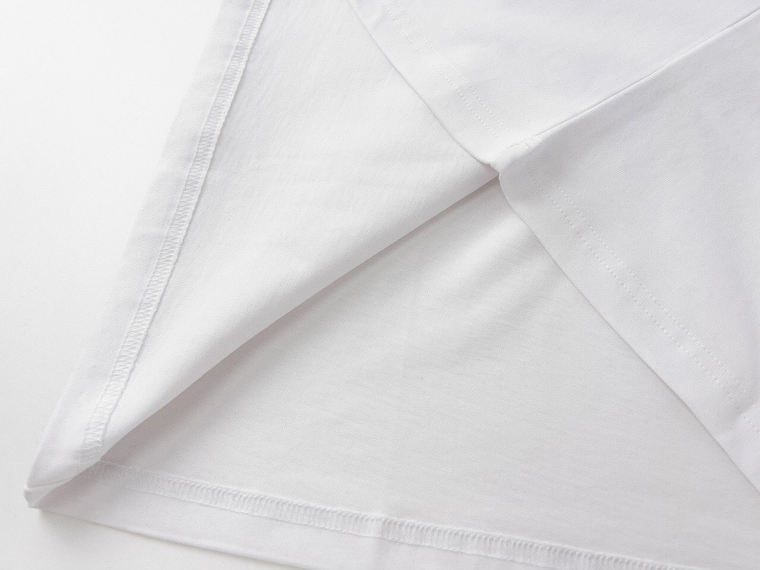 B Style embroidered t-shirt loose fit t-shirt