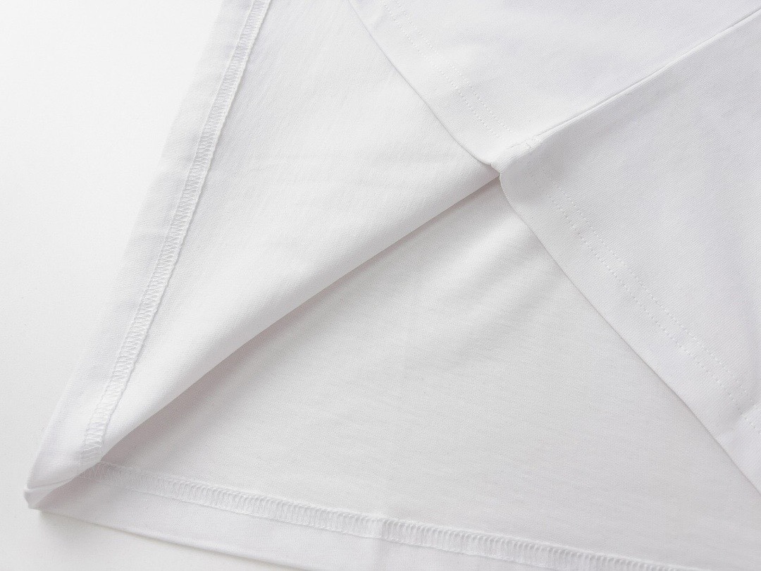 B Style embroidered t-shirt loose fit t-shirt