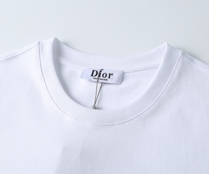 D Style pin embroidered short sleeves