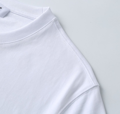 D Style pin embroidered short sleeves