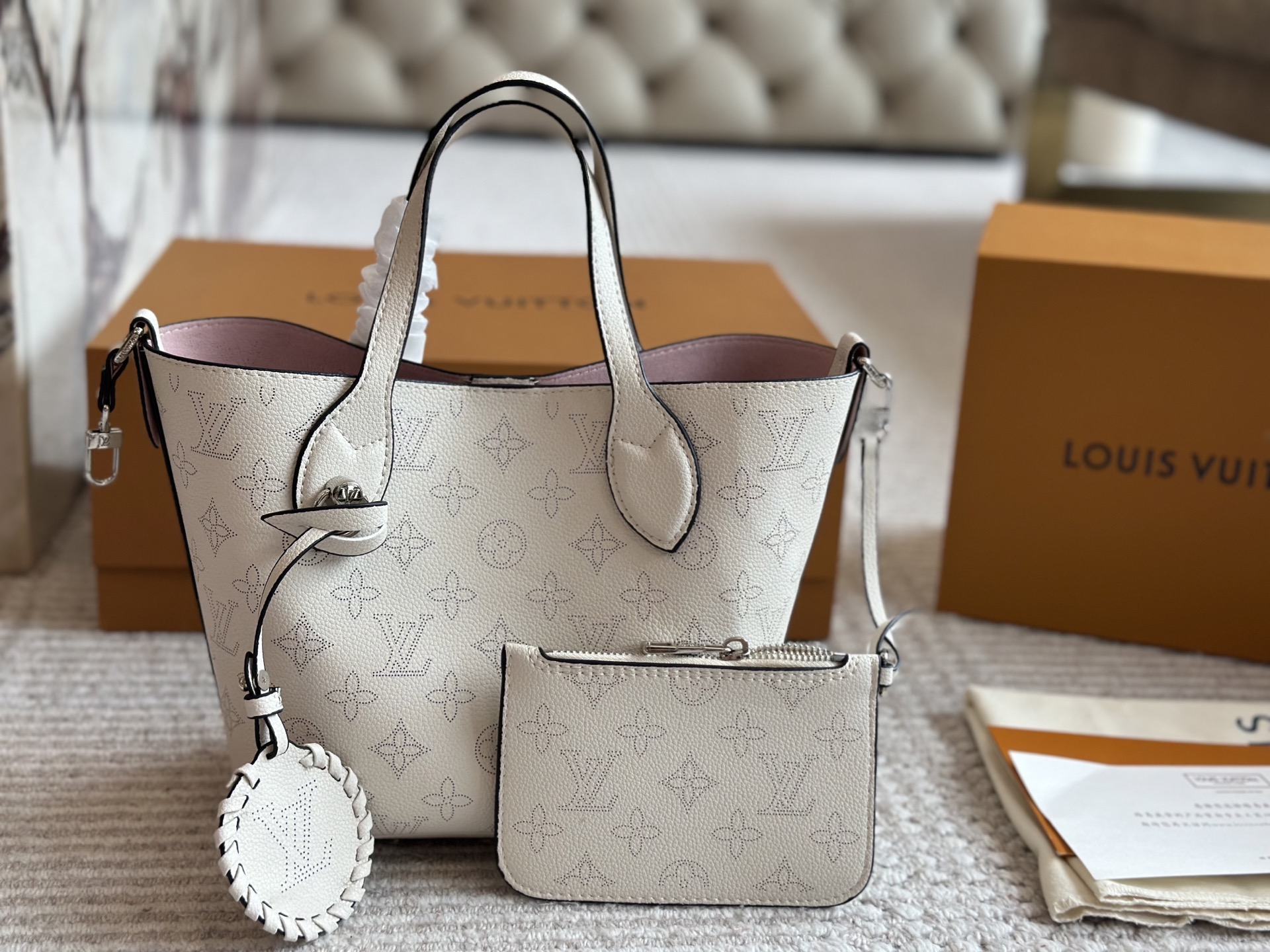 L Style Bucket Deformed Handbag Perforated Cow Leather