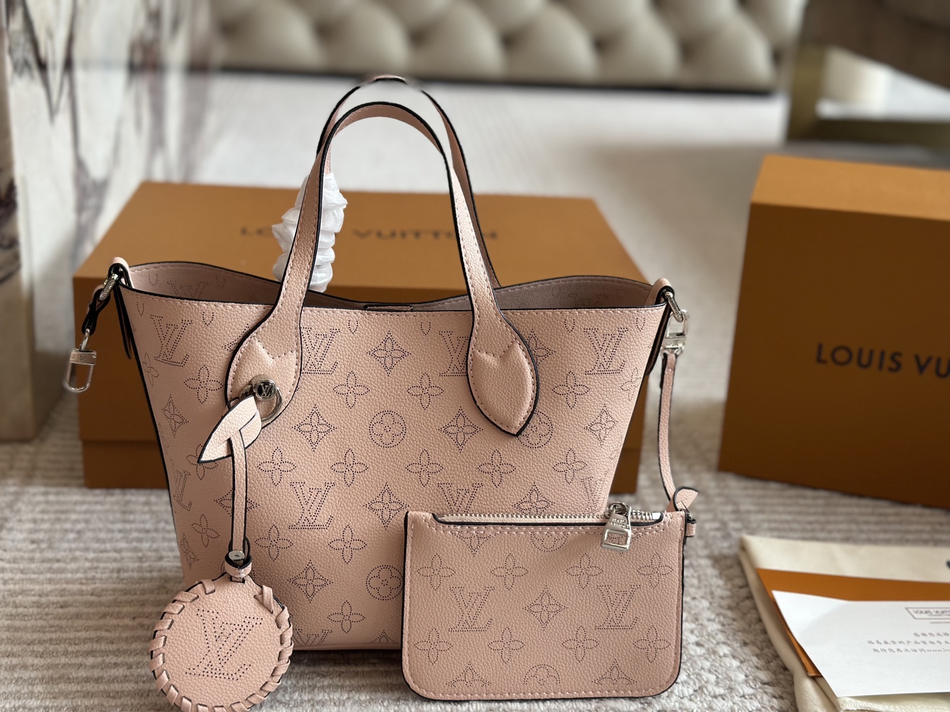 L Style Bucket Deformed Handbag Perforated Cow Leather