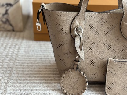 L Style Bucket Deformed Handbag Perforated Cow Leather