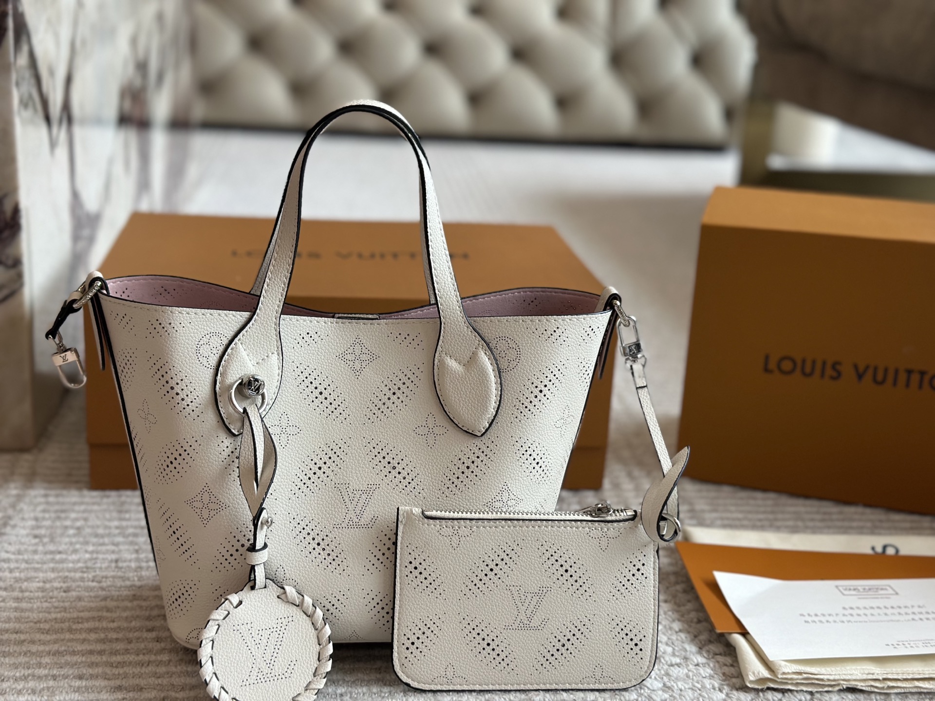 L Style Bucket Deformed Handbag Perforated Cow Leather