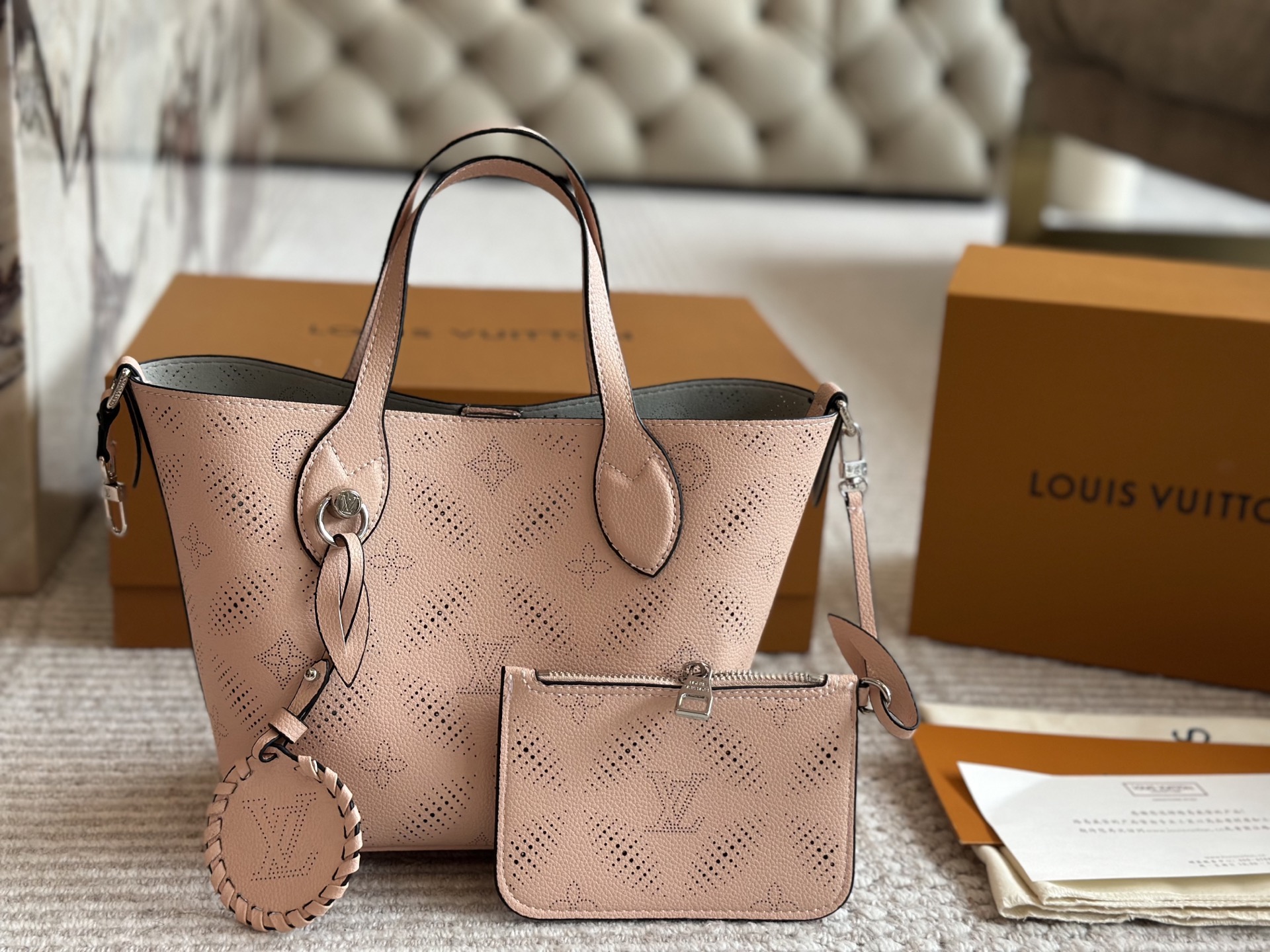 L Style Bucket Deformed Handbag Perforated Cow Leather