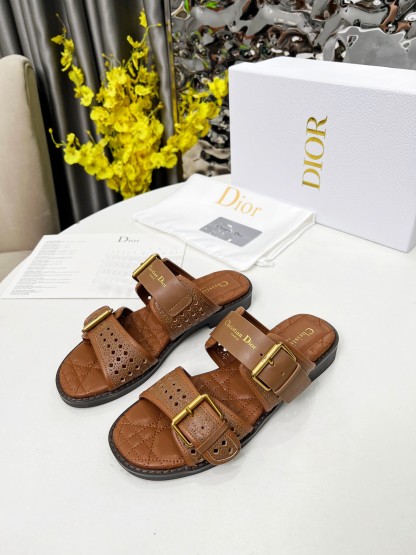 D Style Hollow Women's Slippers