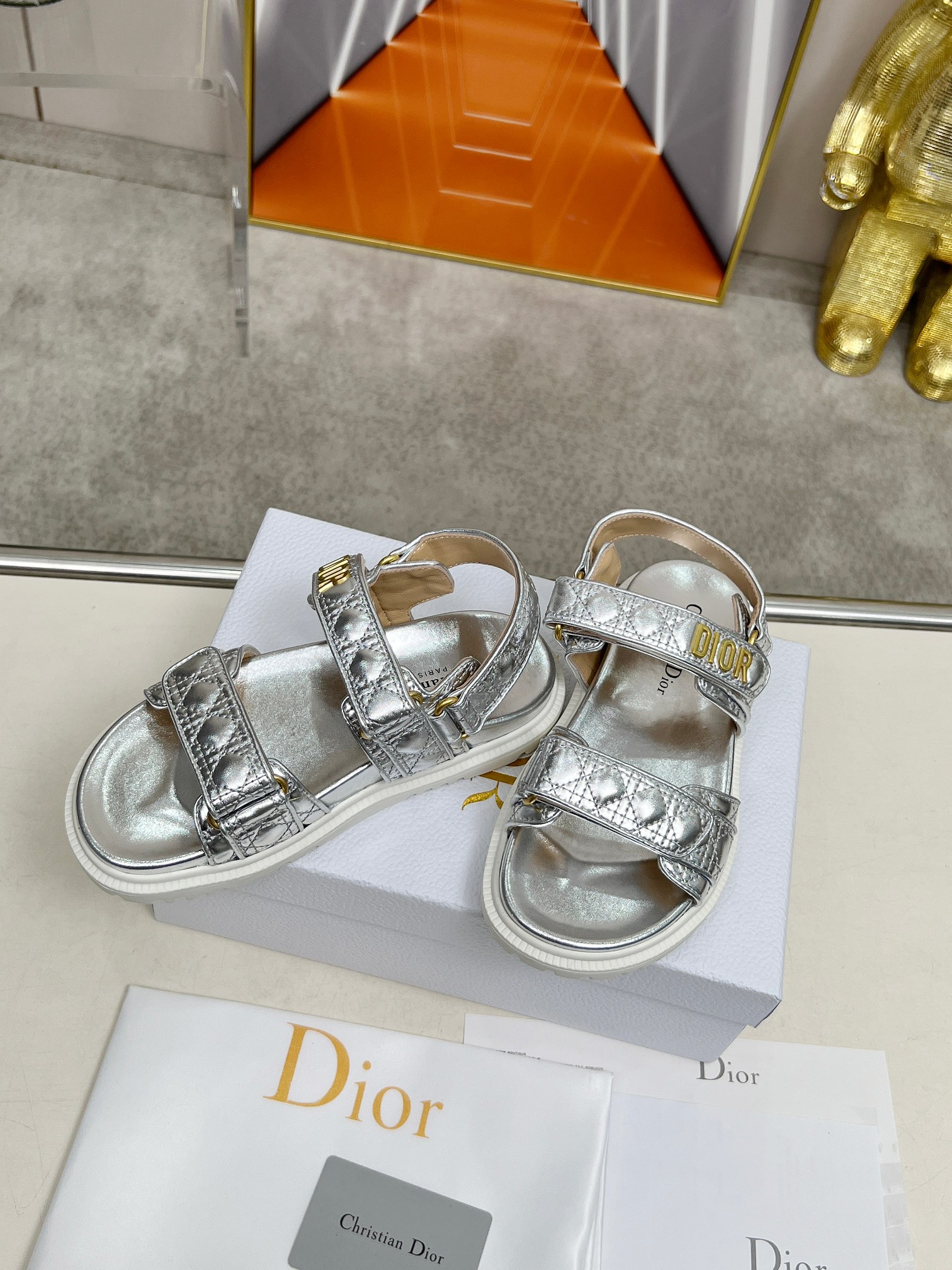 D Style Thick-soled women slippers