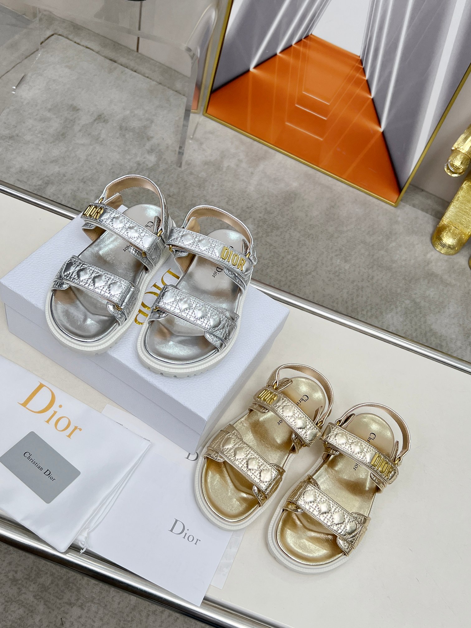 D Style Thick-soled women slippers