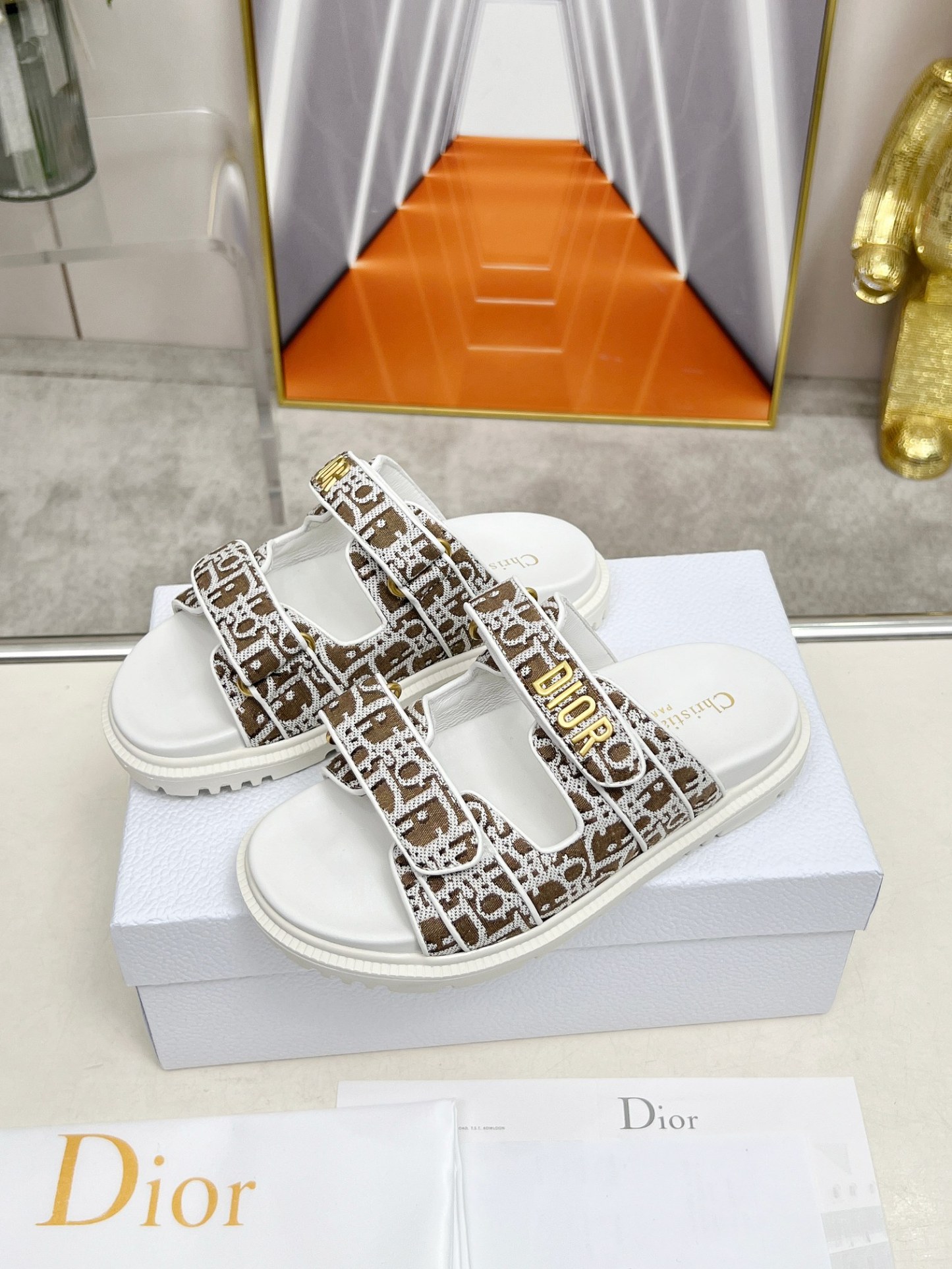 D Style Thick-soled women's slippers