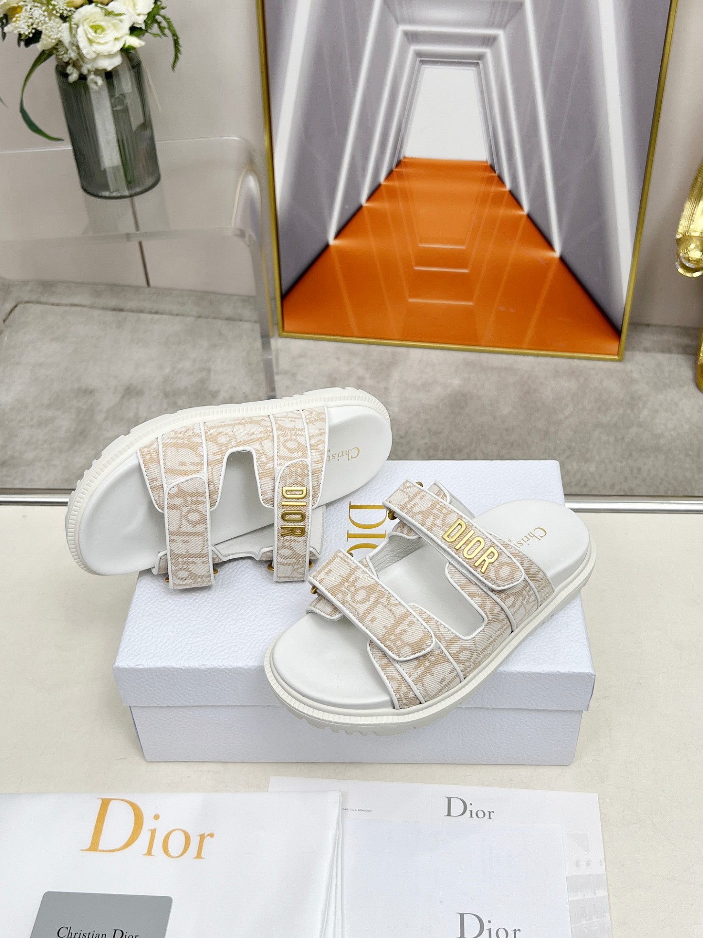 D Style Thick-soled women slippers