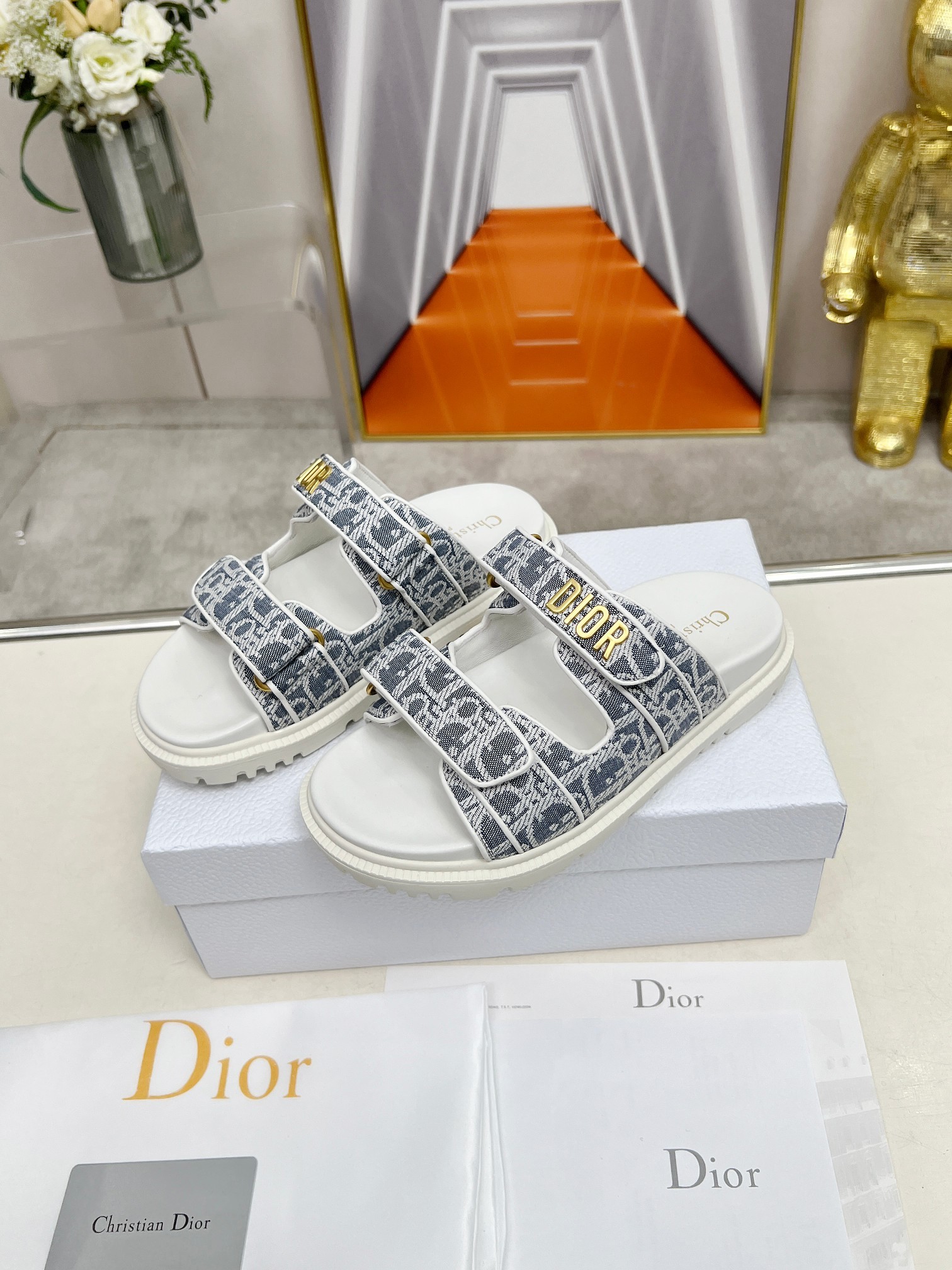 D Style Thick-soled women slippers