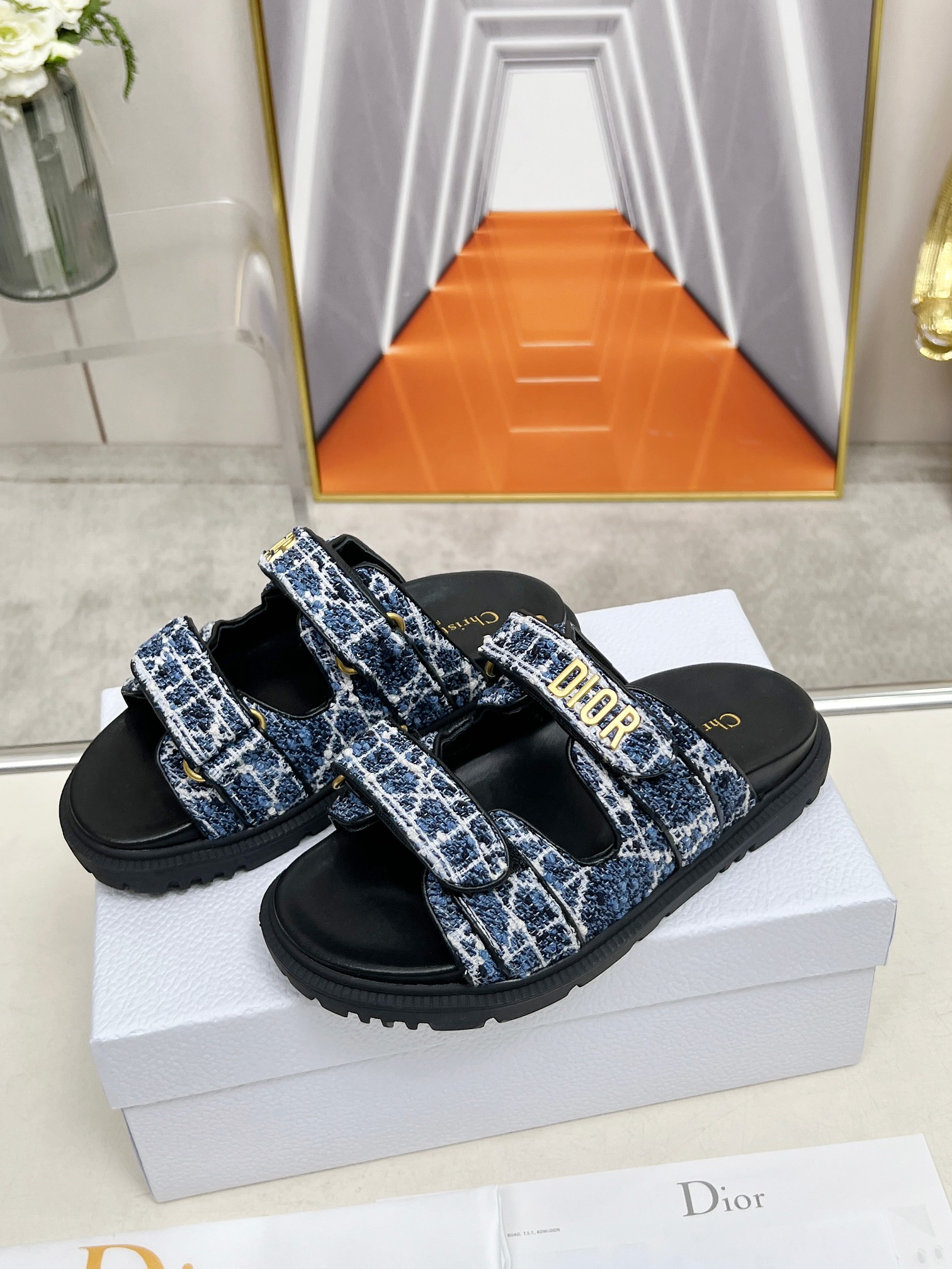 D Style thick-soled women slippers