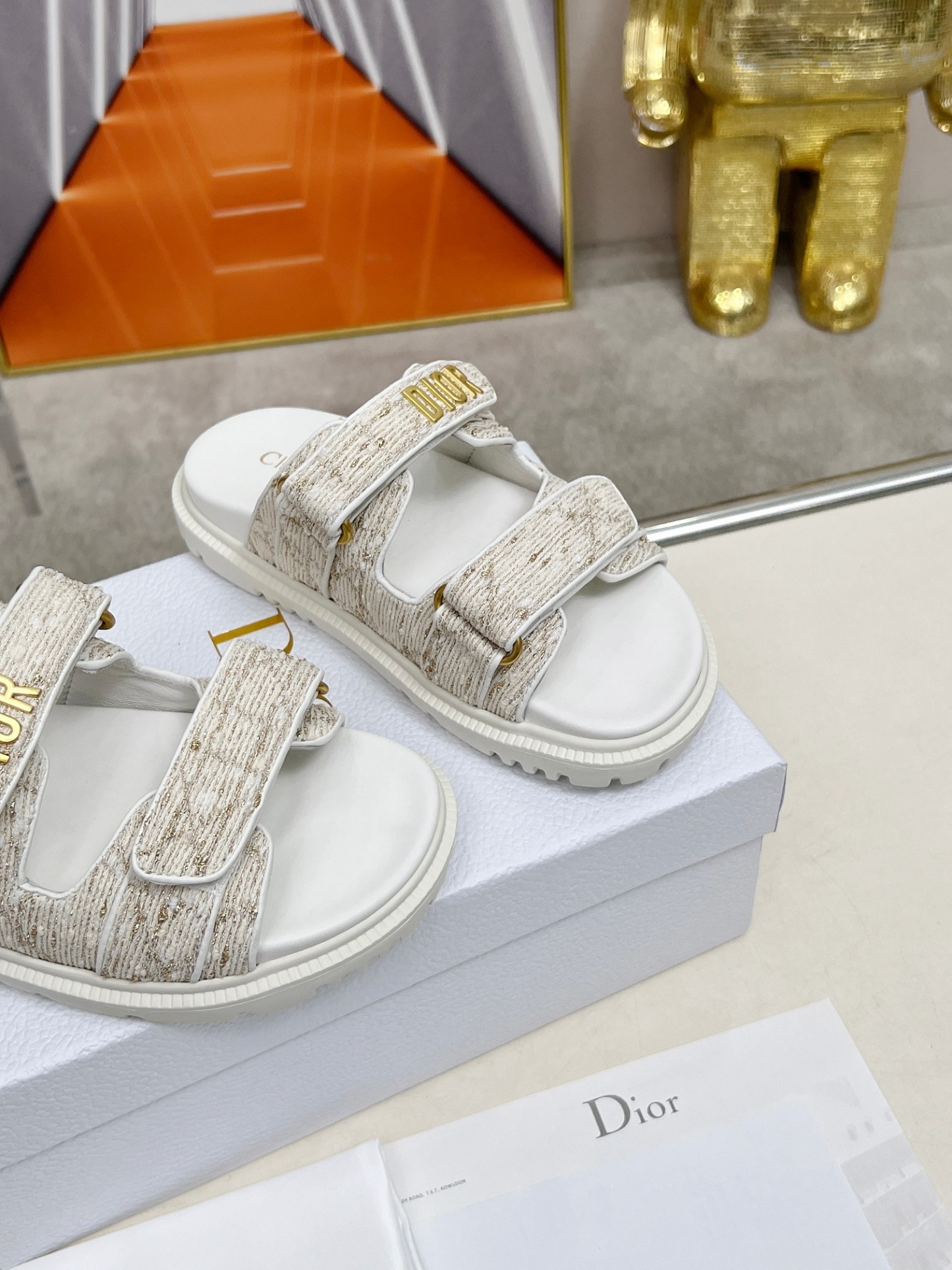 D Style thick-soled women's slippers