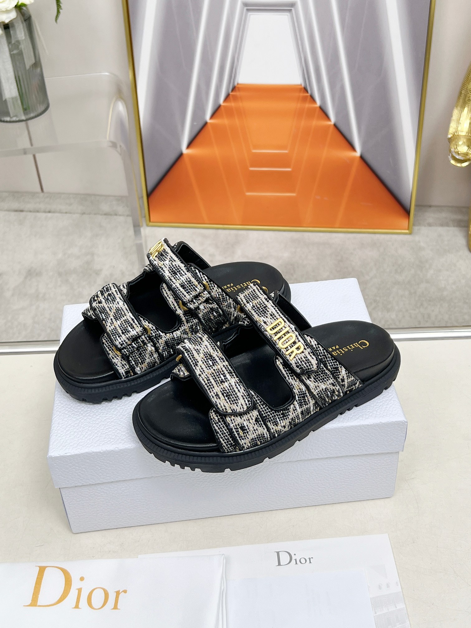 D Style thick-soled women's slippers