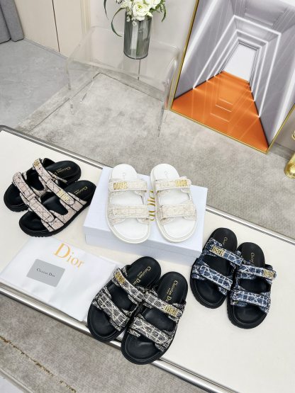 D Style thick-soled women's slippers