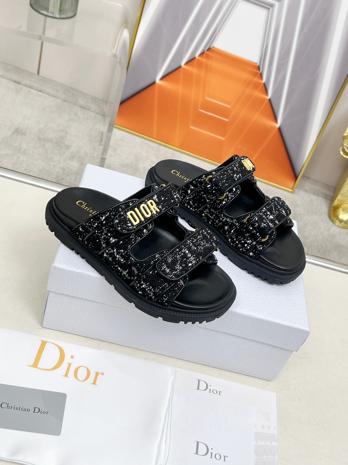 D Style thick-soled women's slippers