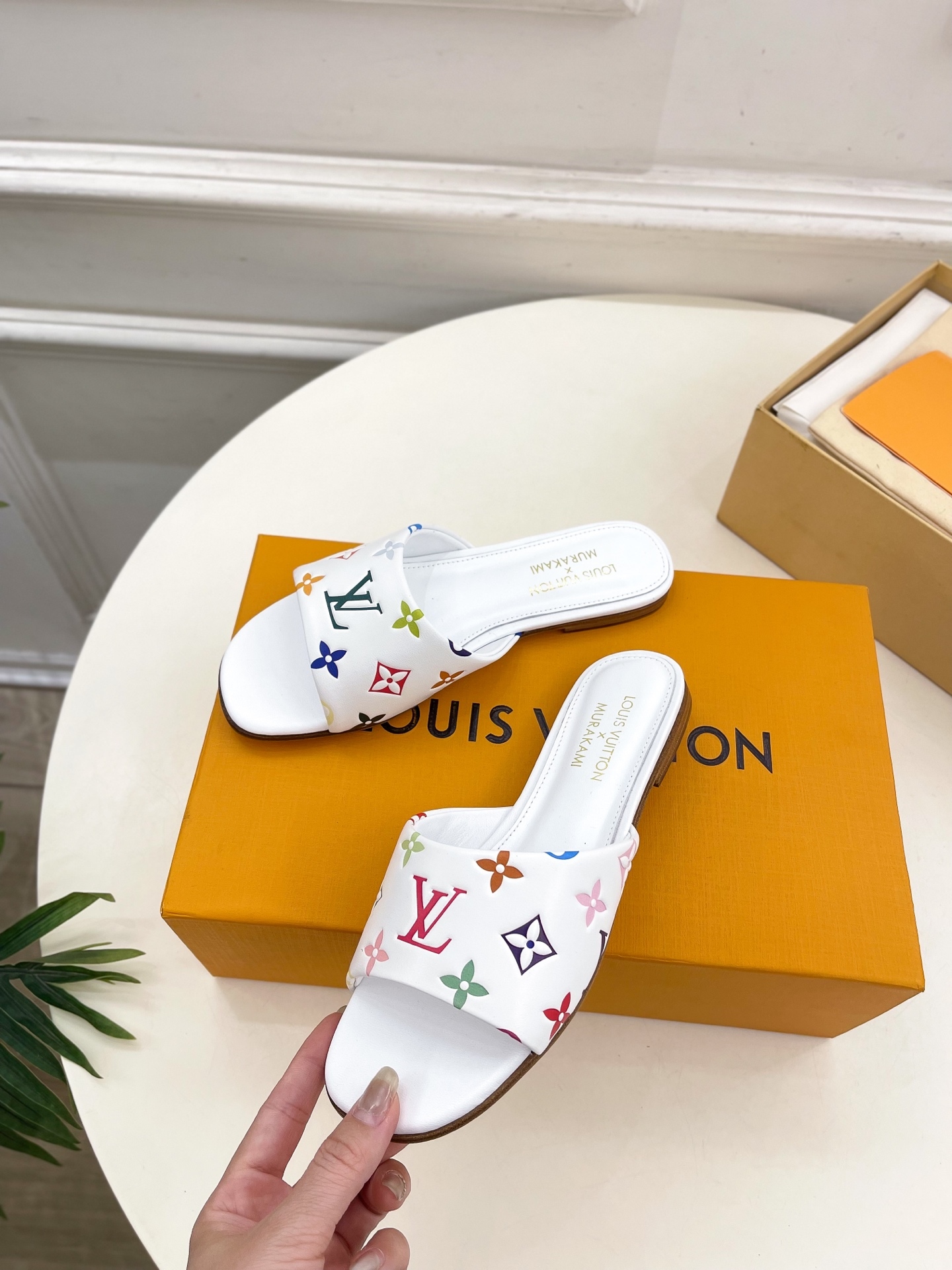 L Style Tricolor Embossed Flat Slippers