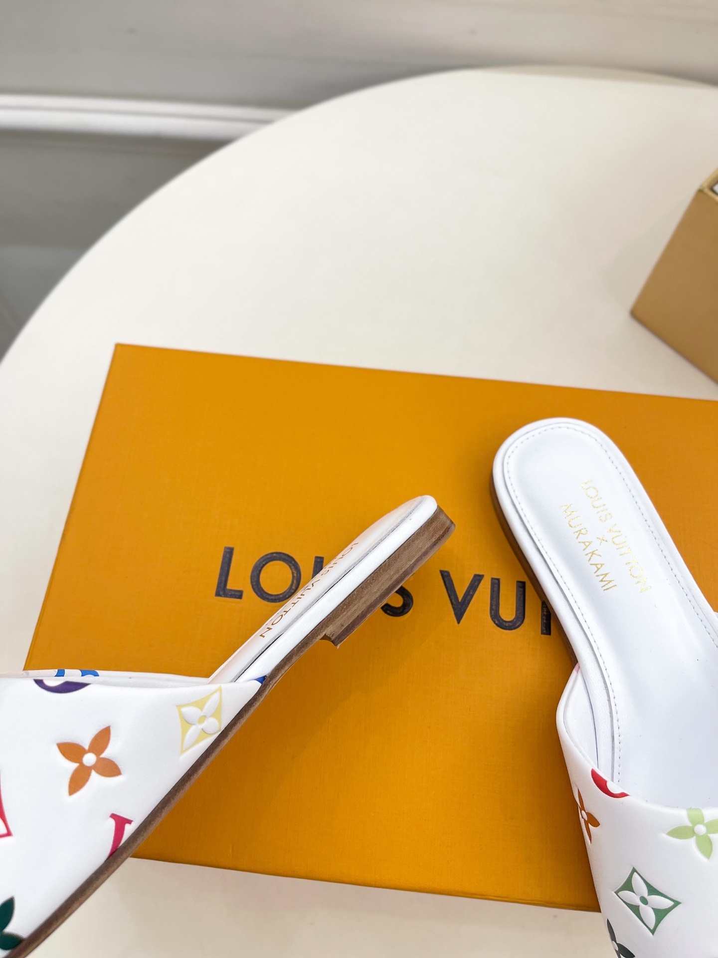 L Style Tricolor Embossed Flat Slippers