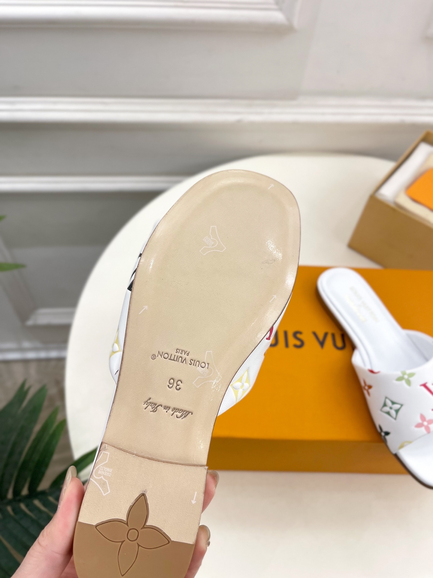 L Style Tricolor Embossed Flat Slippers