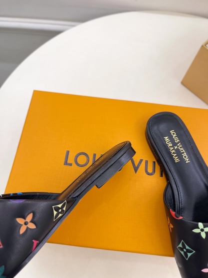 L Style Tricolor Embossed Flat Slippers