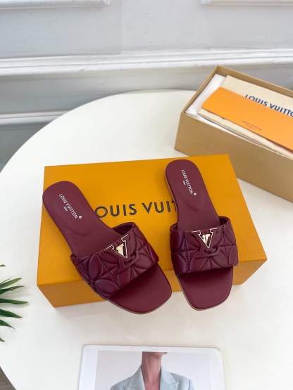 L Style embroidered letter buckle flat slippers