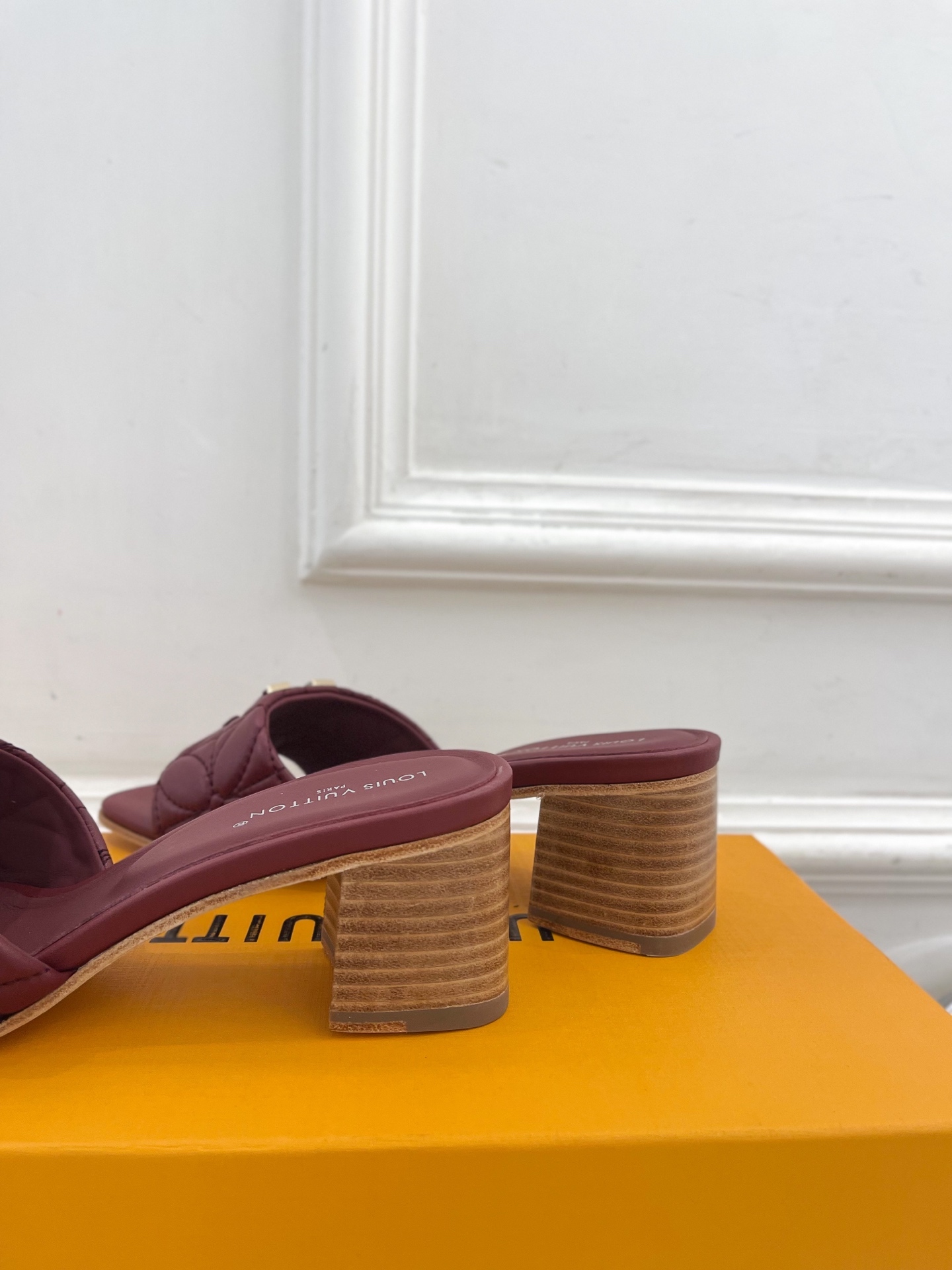 L Style embroidered letter buckle ladies slippers 5cm