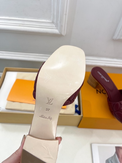 L Style embroidered letter buckle ladies slippers 5cm