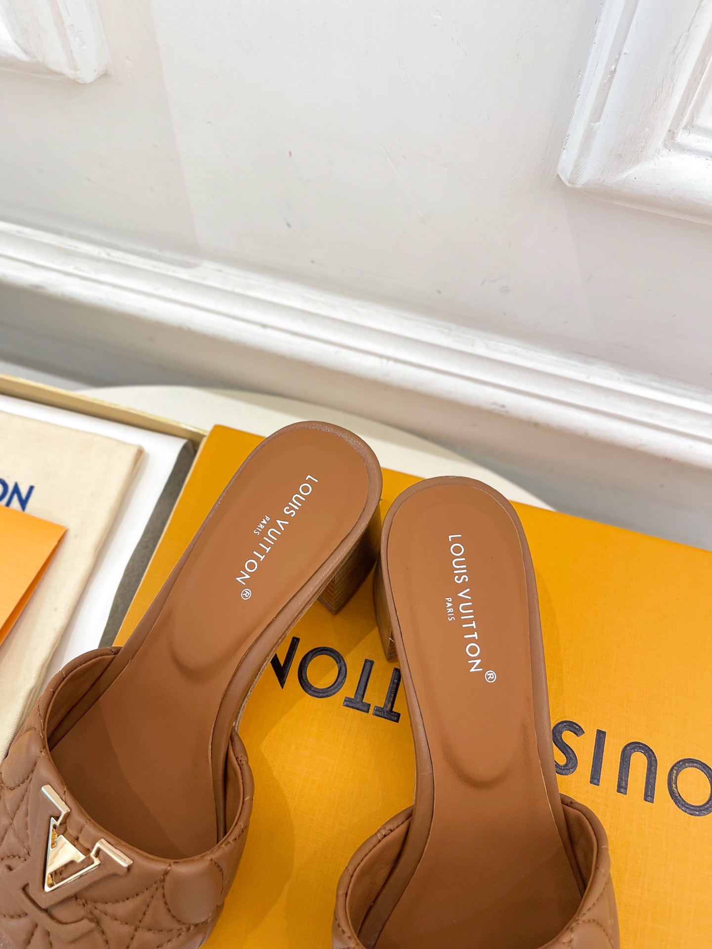 L Style embroidered letter buckle ladies slippers 5cm