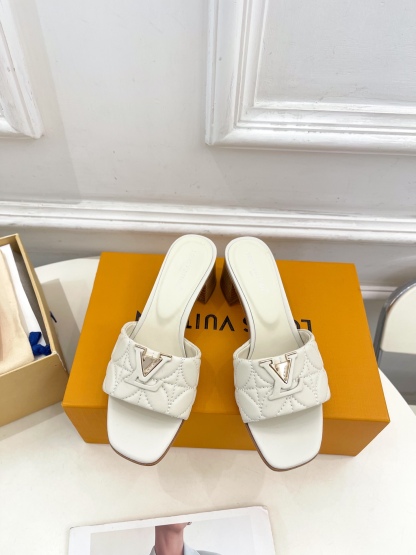 L Style embroidered letter buckle ladies slippers 5cm