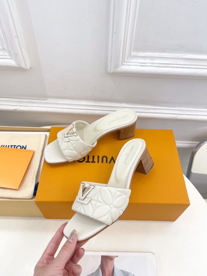 L Style embroidered letter buckle ladies slippers 5cm