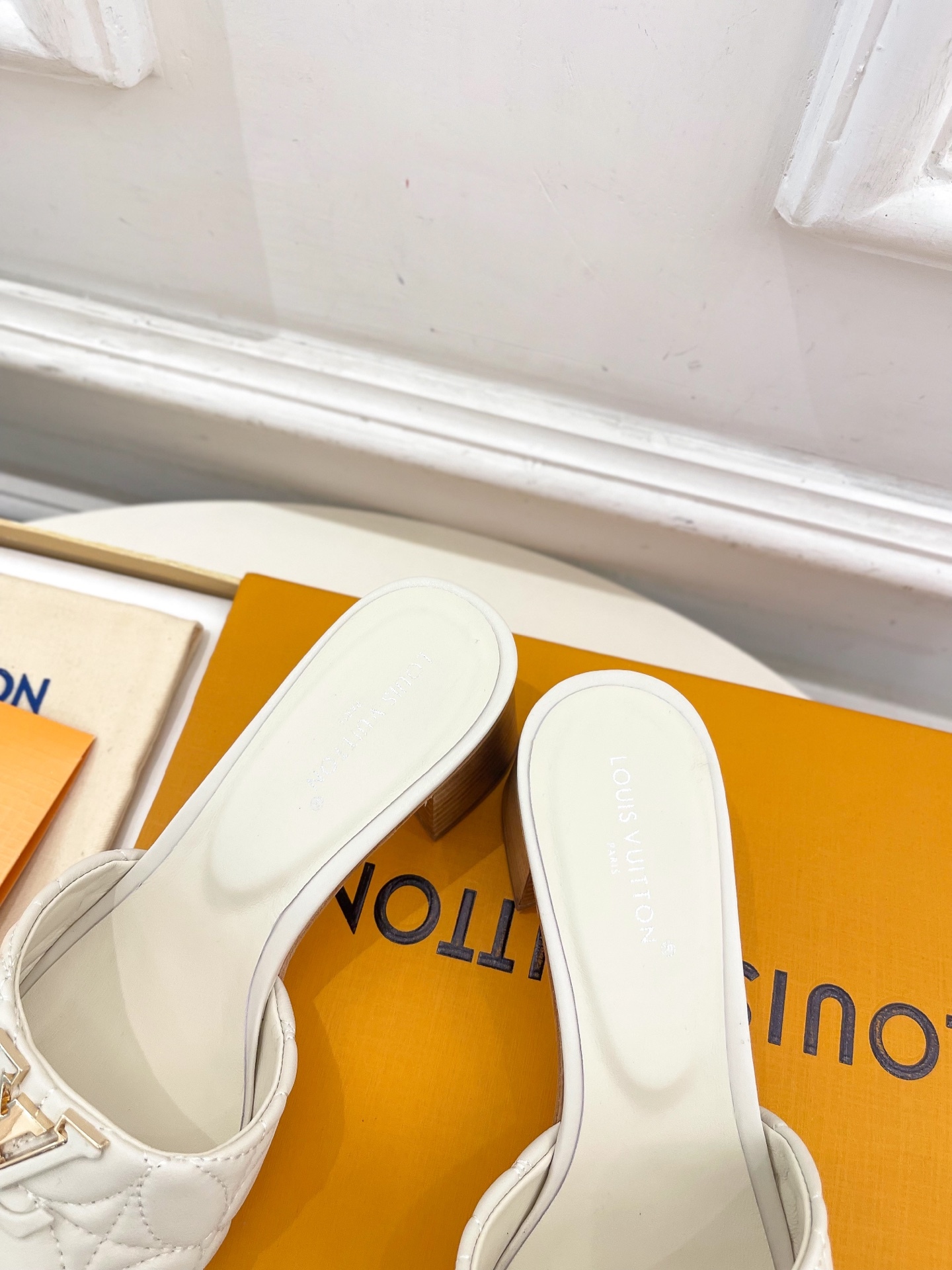 L Style embroidered letter buckle ladies slippers 5cm