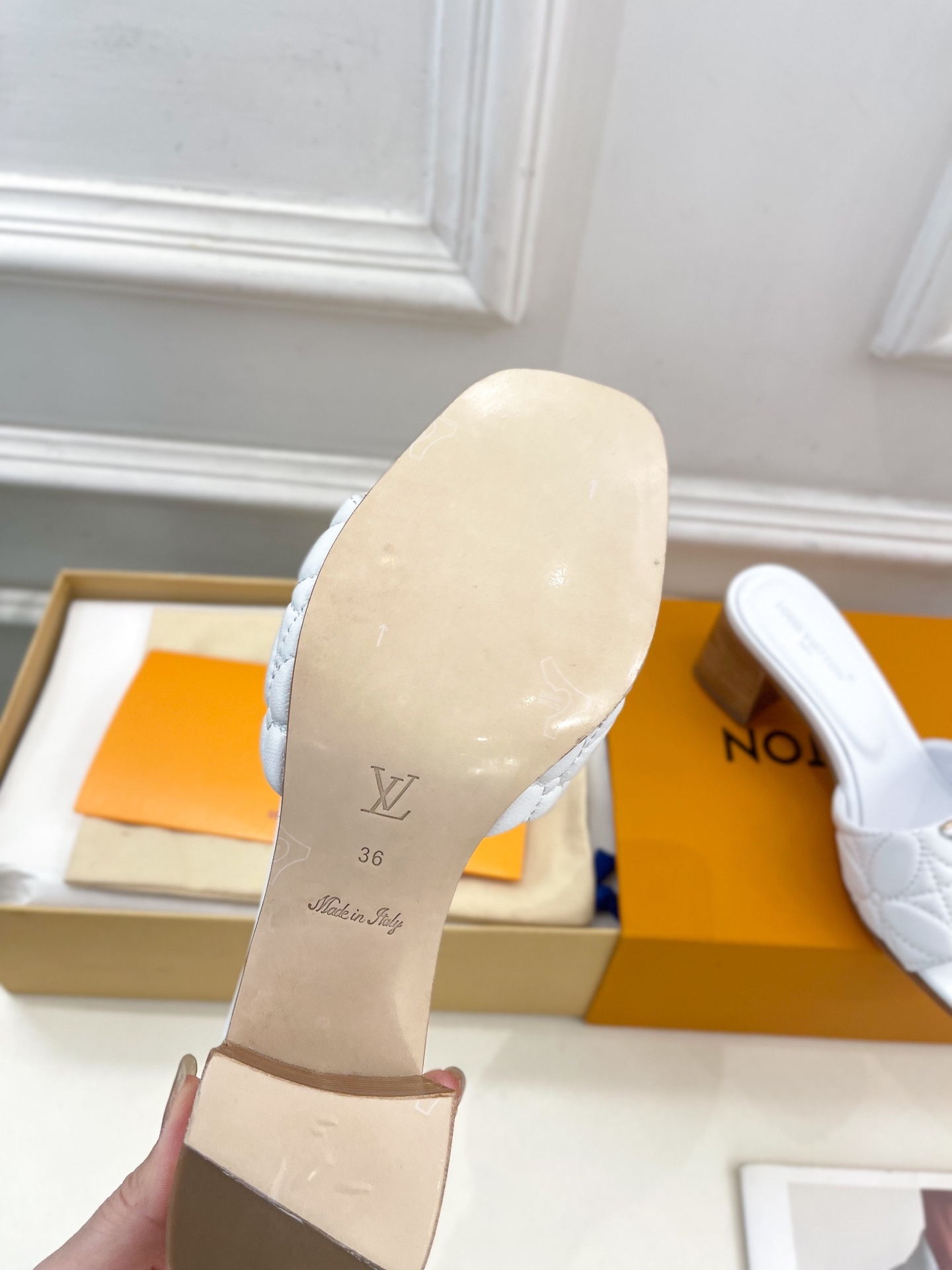 L Style embroidered letter buckle ladies slippers 5cm