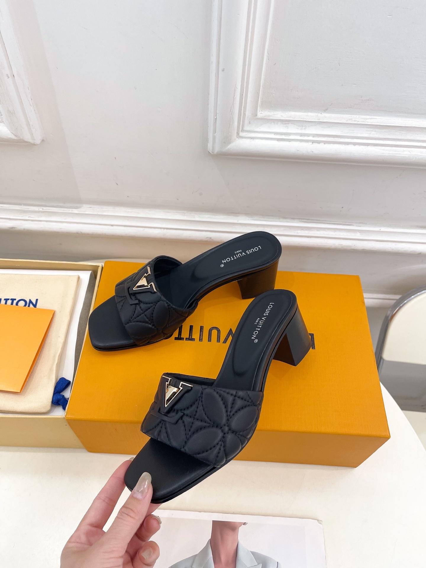 L Style embroidered letter buckle ladies slippers 5cm