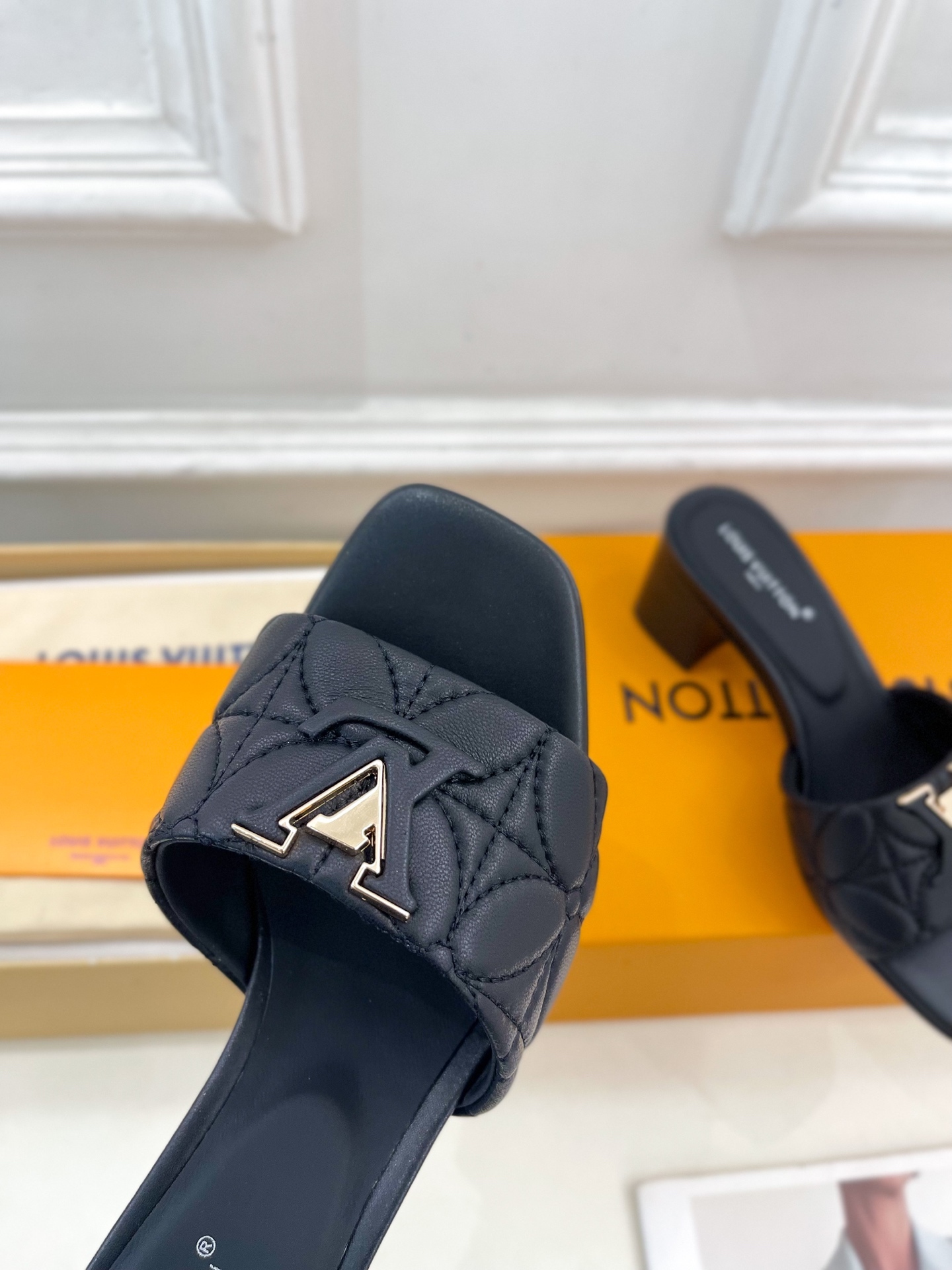 L Style embroidered letter buckle ladies slippers 5cm