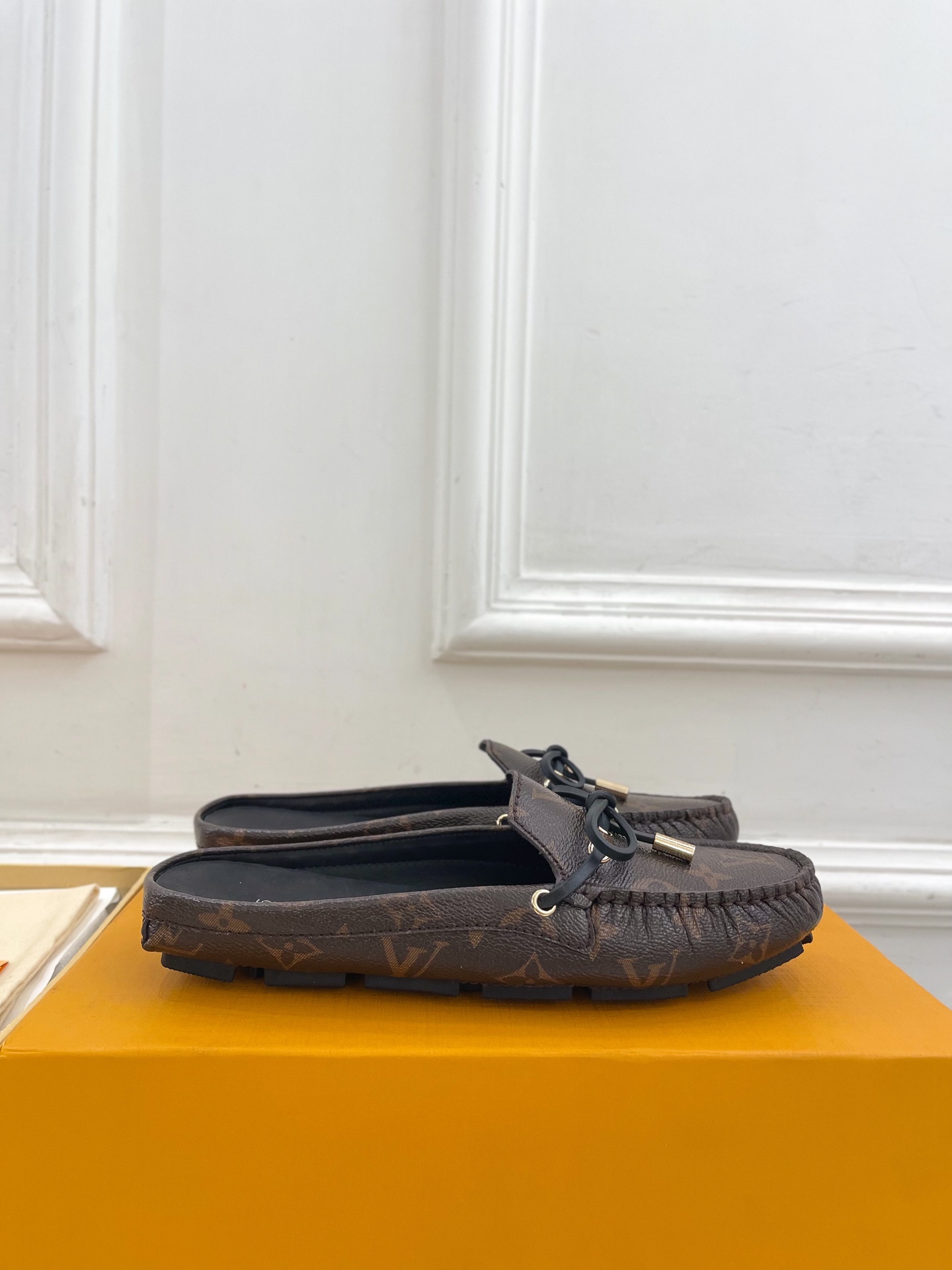 L Style Classic versatile bowknot loafers, half slippers