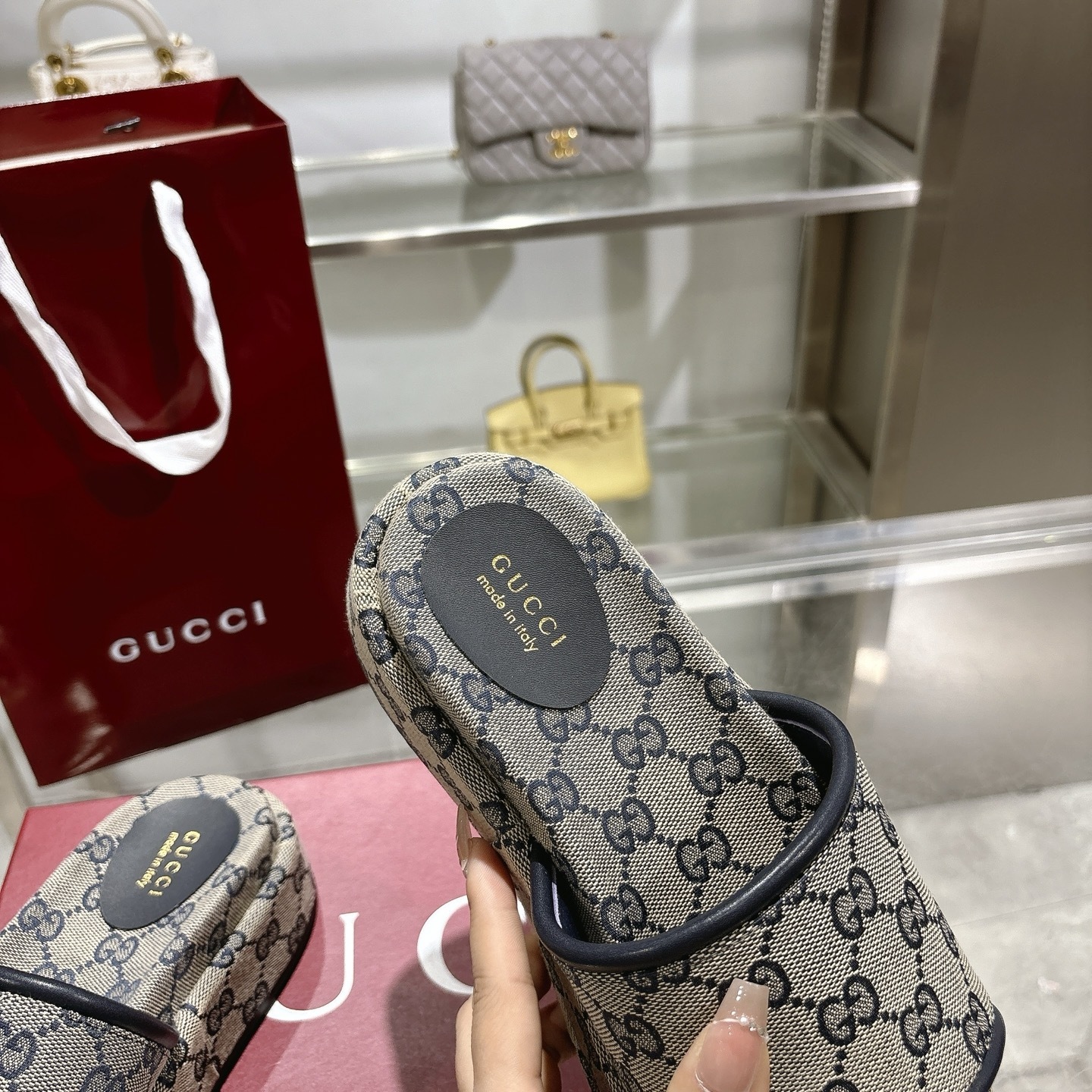 G Style thick-soled ladies slippers