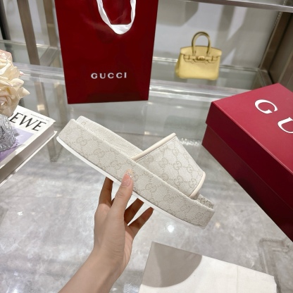 G Style thick-soled ladies slippers