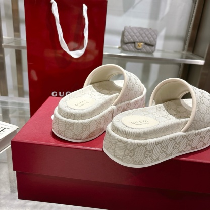 G Style thick-soled ladies slippers