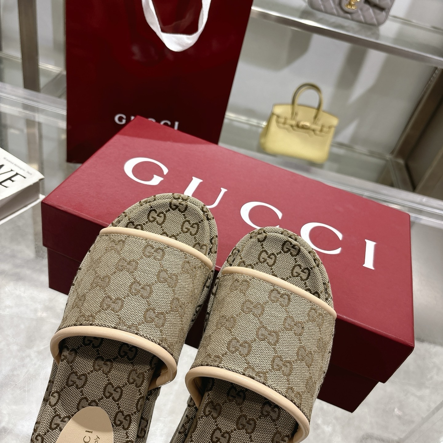 G Style thick-soled ladies slippers