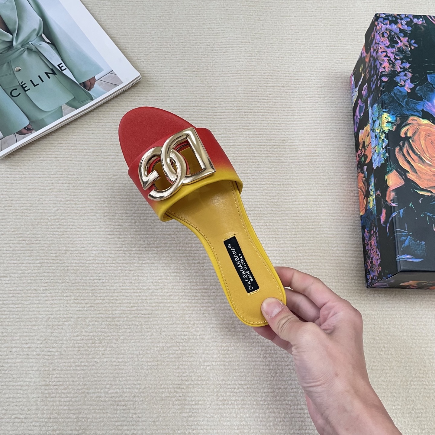 D Style gradient flat slippers