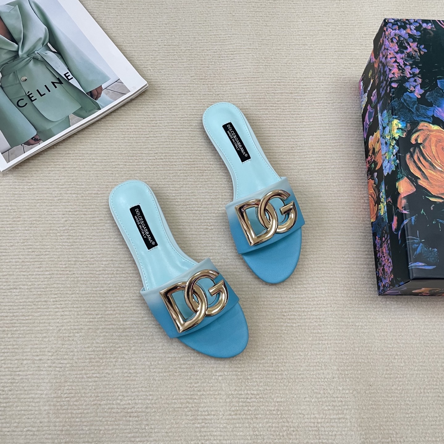 D Style gradient flat slippers