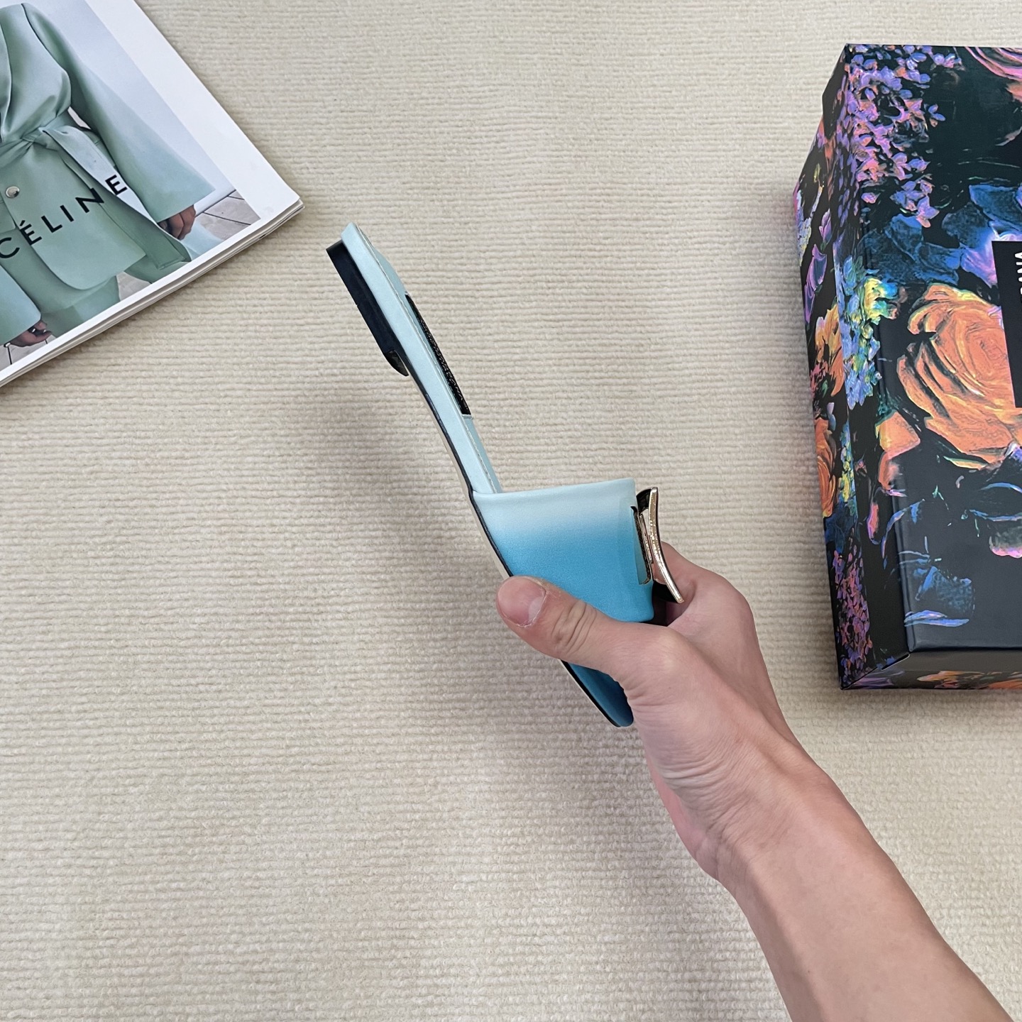 D Style gradient flat slippers