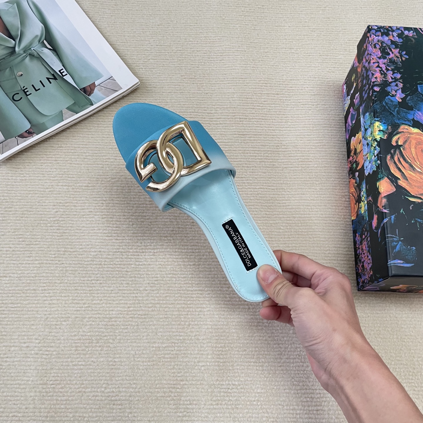 D Style gradient flat slippers