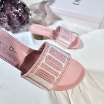 D Style 3D embroidery letters slippers 4.5cm