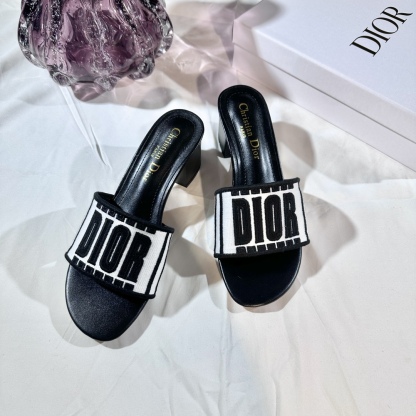 D Style 3D embroidery letters slippers 4.5cm