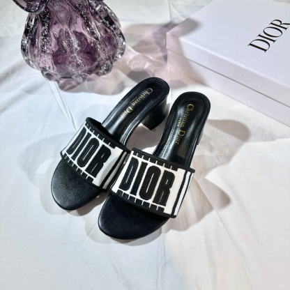 D Style 3D embroidery letters slippers 4.5cm