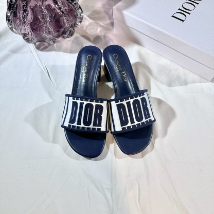 D Style 3D embroidery letters slippers 4.5cm