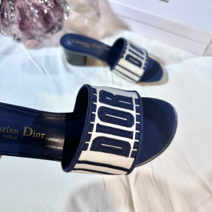 D Style 3D embroidery letters slippers 4.5cm