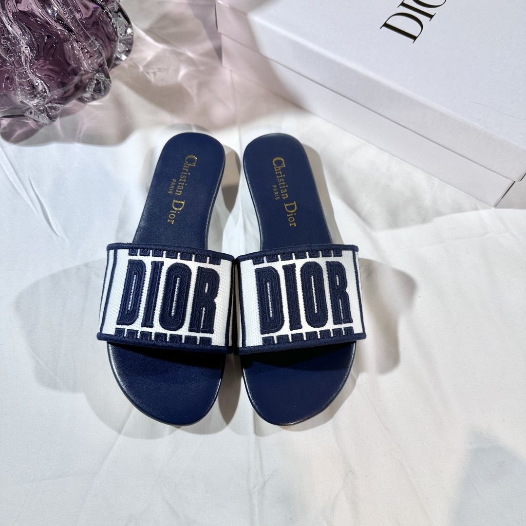 D Style 3D embroidery letters slippers Flats