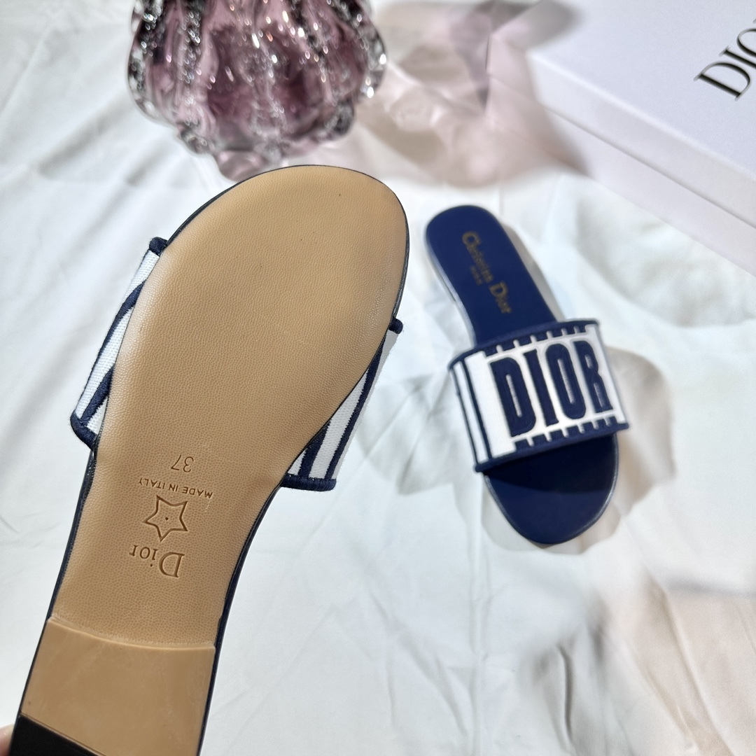 D Style 3D embroidery letters slippers Flats